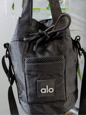 ALO Yoga Black Bucket Drawstring Crossbody Bag